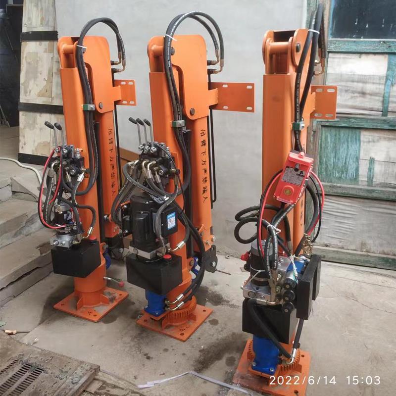 红寺堡区重汽蓝牌随车吊 3.2吨 国六动力强 液压驱动 农用自卸起重机
